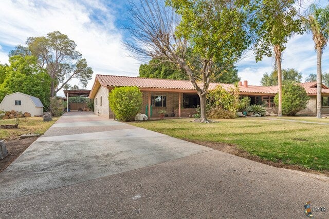 202 Santa Rosa Road El Centro, CA 92243 - Photo 3 of 54 Gallery Image 3