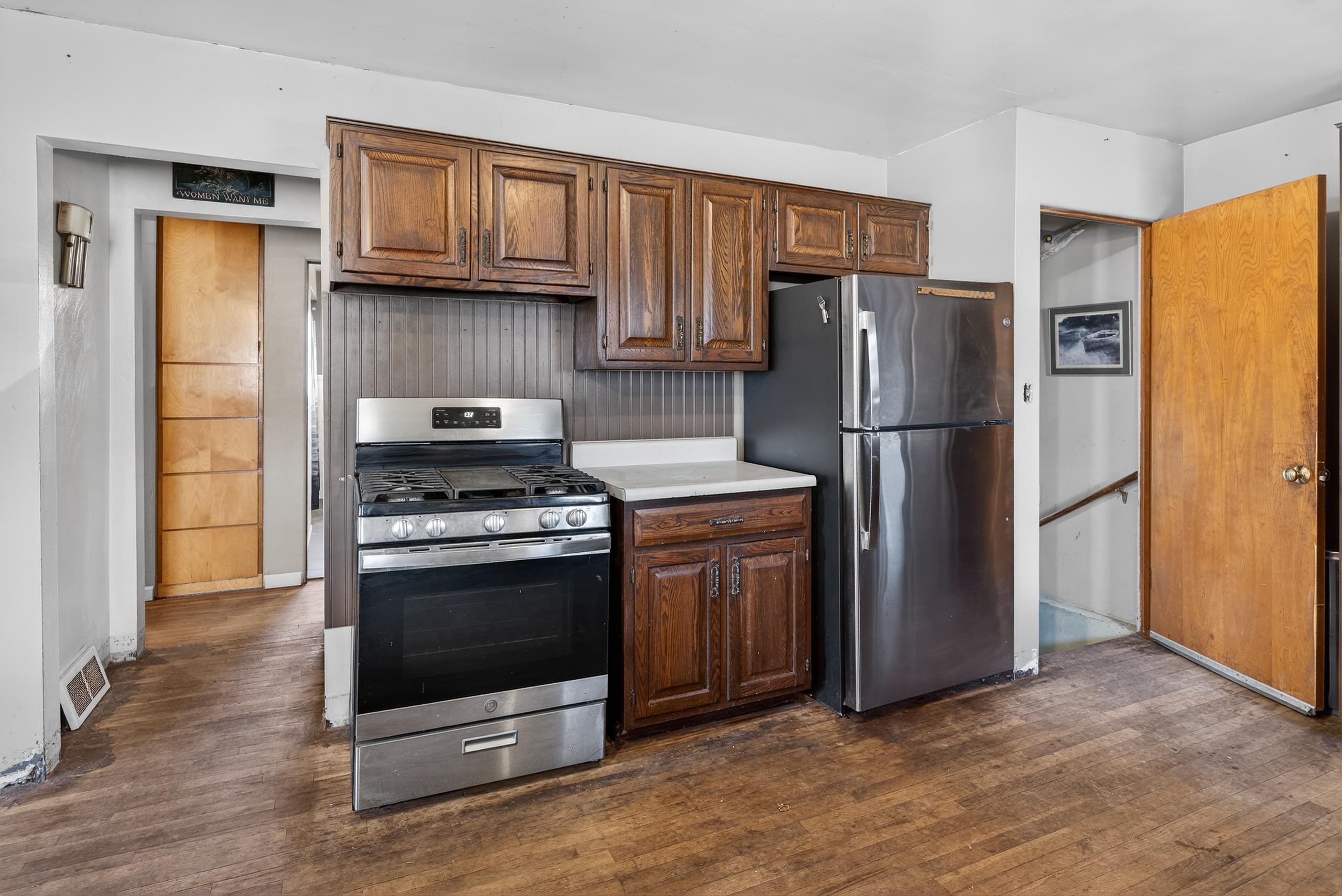 1943 South Huron Road Kawkawlin, MI 48631 - Photo 5 of 37