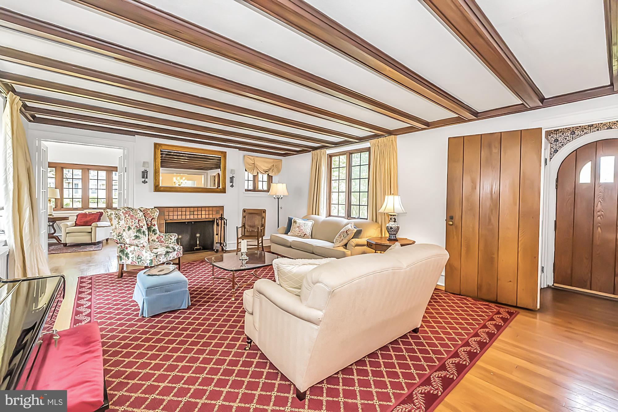 1730 Hilltop Road Jenkintown, PA 19046 - Photo 3 of 23