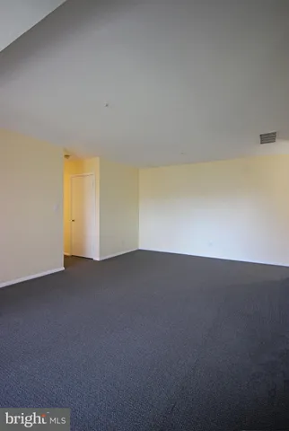 $1,650 | 7900 Coriander Drive, Unit 303, Gaithersburg, MD 20879