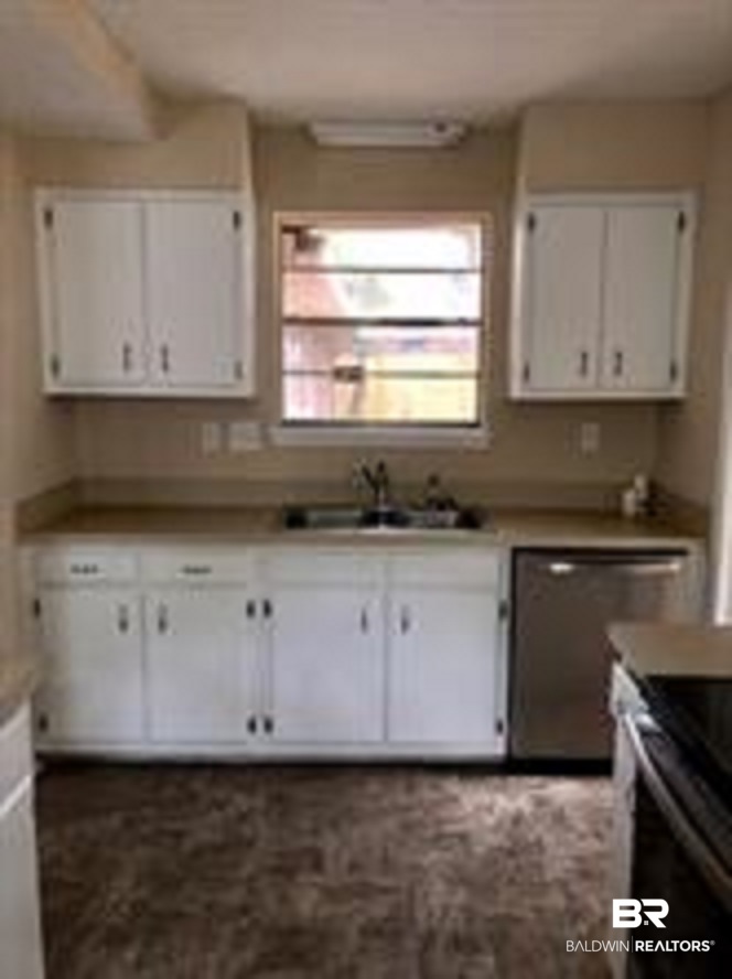 408 Pennington Circle Mobile, AL 36606 - Photo 3 of 16