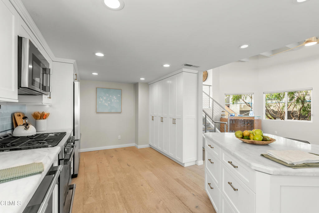 5040 Island View Street Oxnard, CA 93035 - Photo 13 of 50