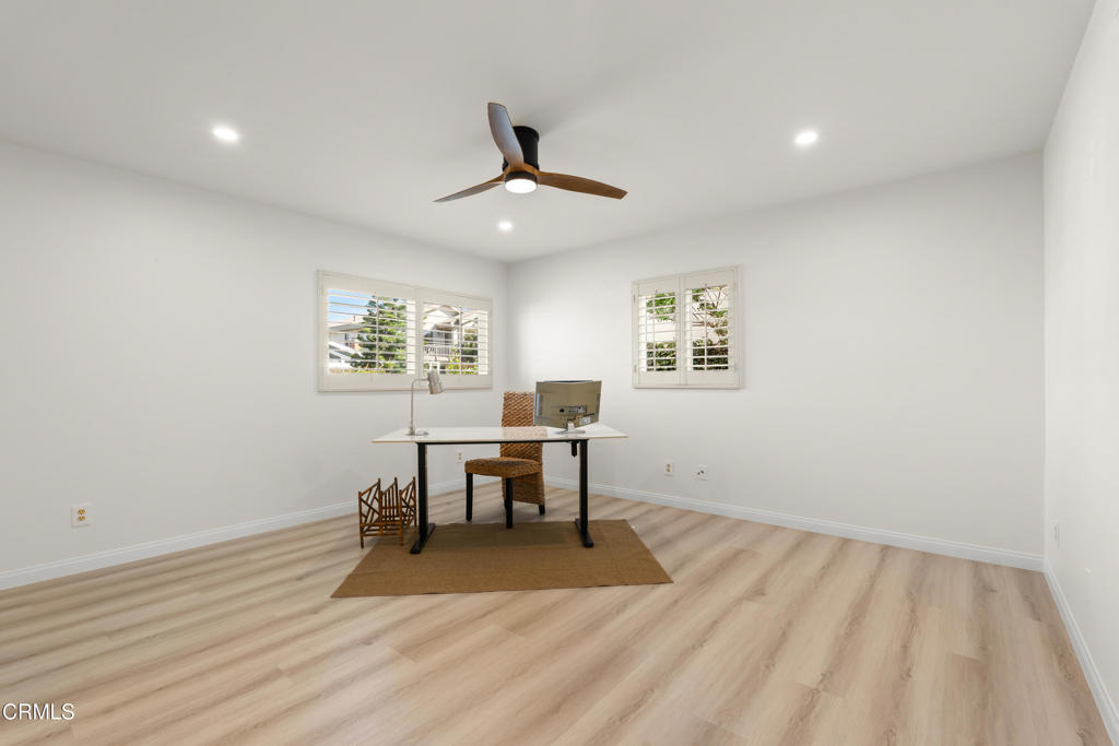 5040 Island View Street Oxnard, CA 93035 - Photo 37 of 50