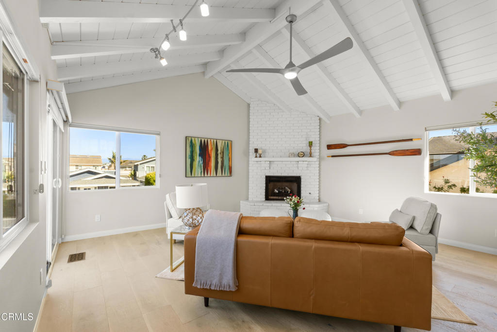5040 Island View Street Oxnard, CA 93035 - Photo 7 of 50