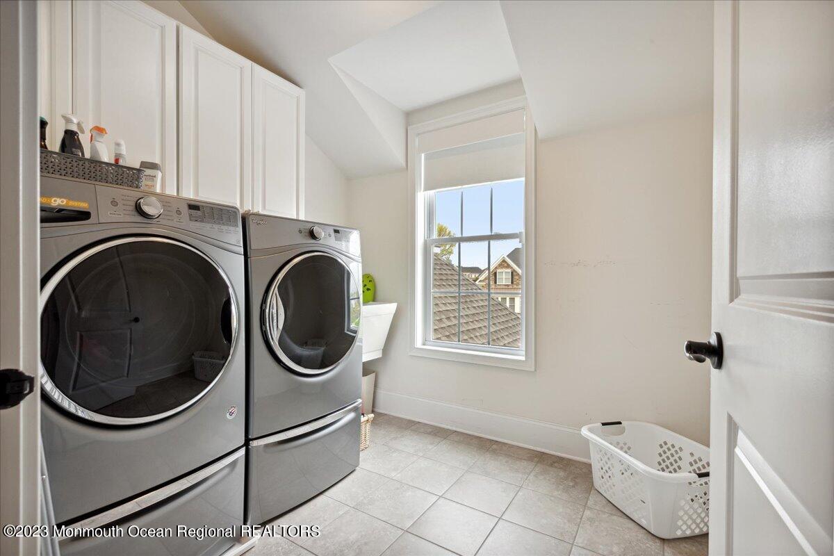 25 Windermere Road Lincroft, NJ 07738 - Photo 47 of 70 a utility room with dryer and washer