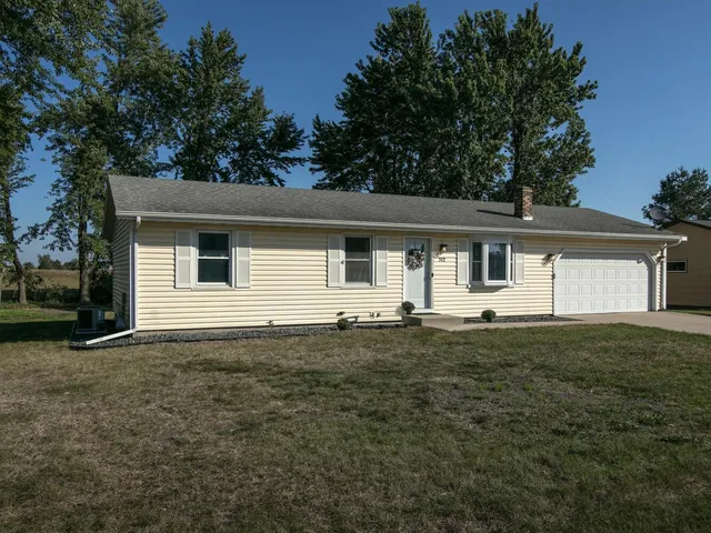 $340,000 | 312 Jennifer Lane, Jordan, MN 55352