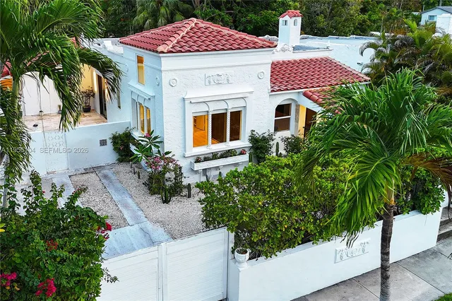 $1,998,000 | 3616 Southwest 26th Street, Miami, FL 33133