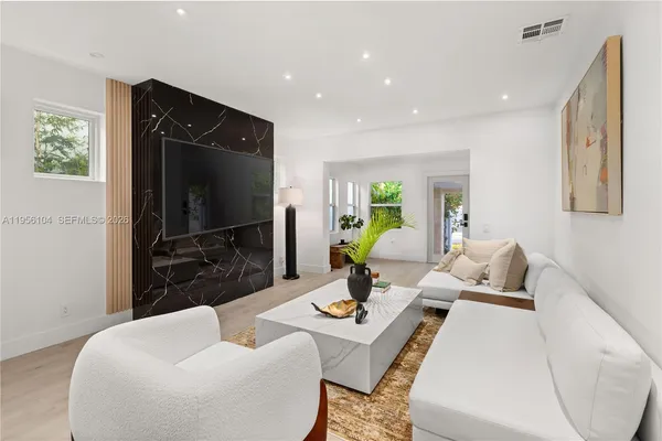 $1,998,000 | 3616 Southwest 26th Street, Miami, FL 33133