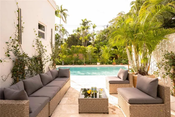 $1,998,000 | 3616 Southwest 26th Street, Miami, FL 33133