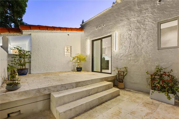 $1,998,000 | 3616 Southwest 26th Street, Miami, FL 33133