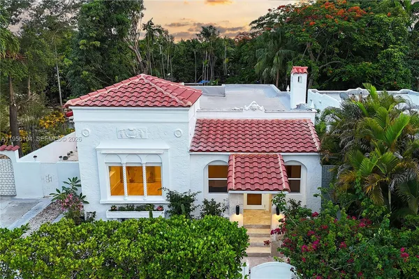 $1,998,000 | 3616 Southwest 26th Street, Miami, FL 33133