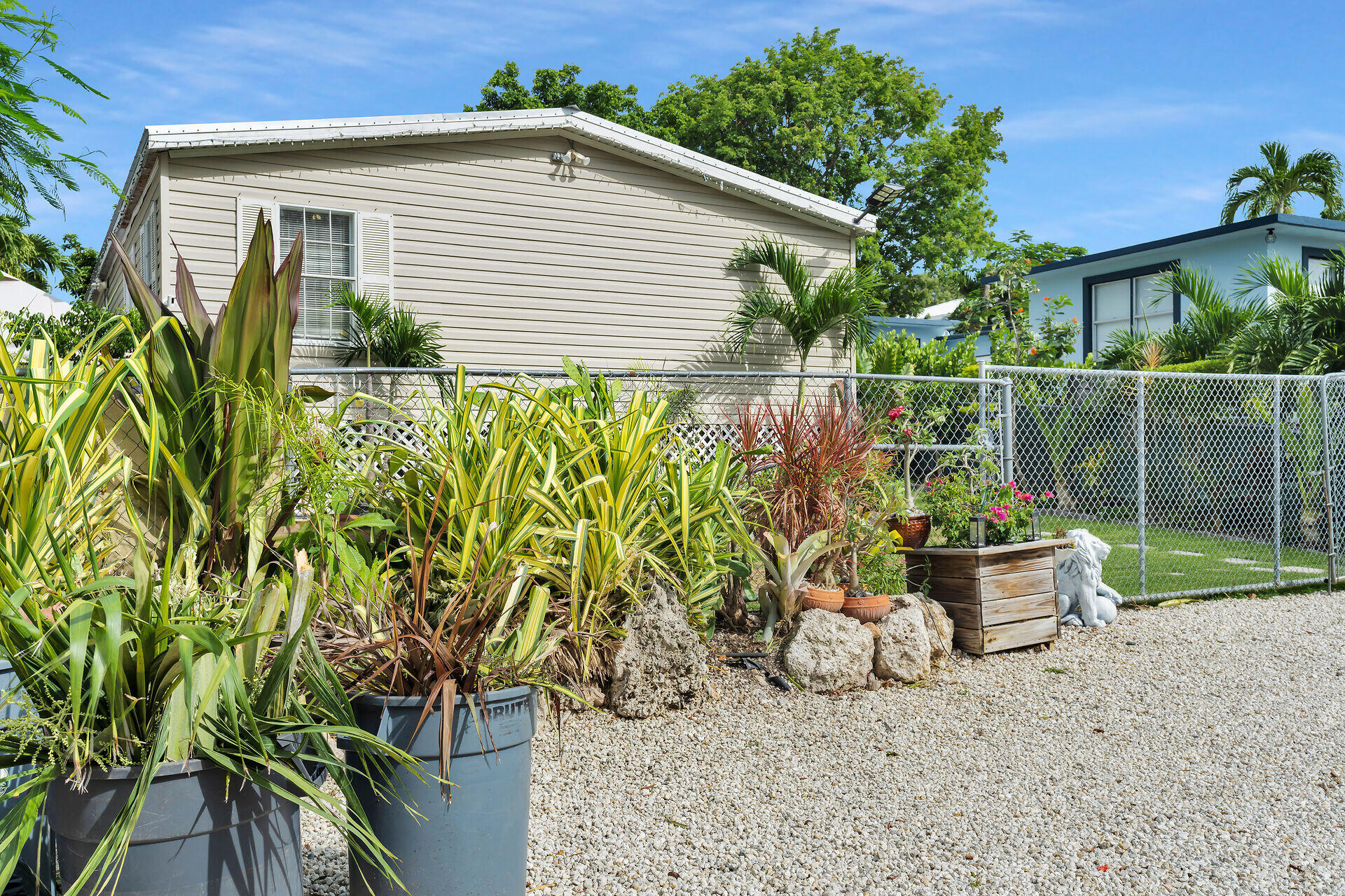 915 Plantation Road Key Largo, FL 33037 - Photo 2 of 44 virtual-tour-364899-mls-high-res-image-2