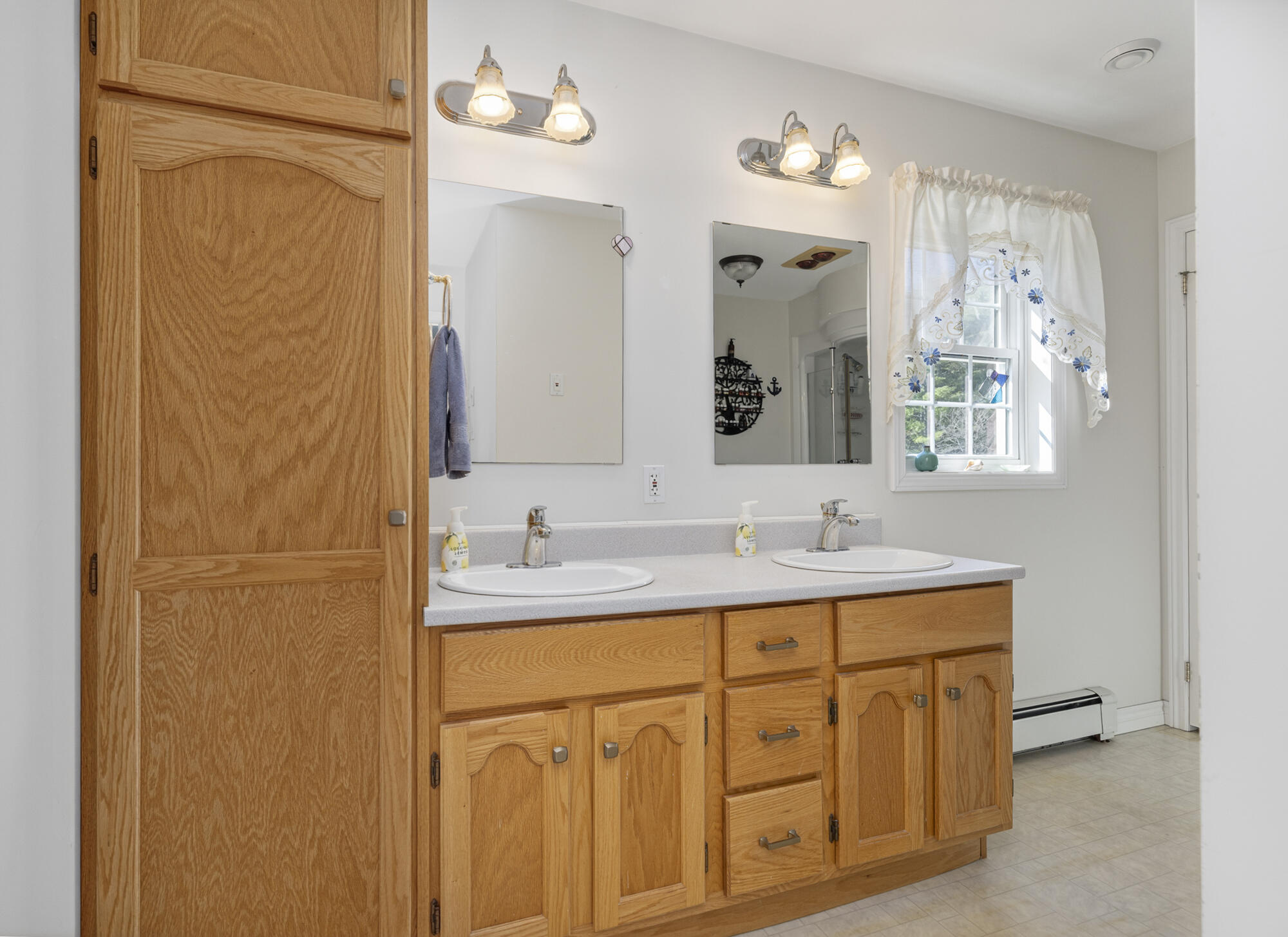 117 McLellan Road Gorham, ME 04038 - Photo 35 of 48 Primary Bath