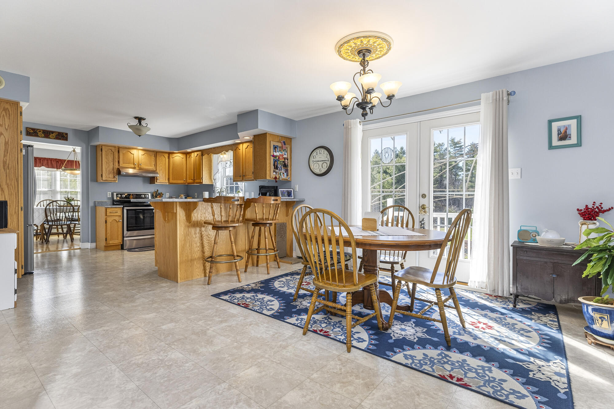 117 McLellan Road Gorham, ME 04038 - Photo 7 of 48 Kitchen Dining area