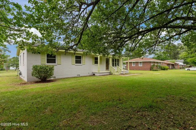 $235,000 | 210 Glenburnie Drive, New Bern, NC 28560