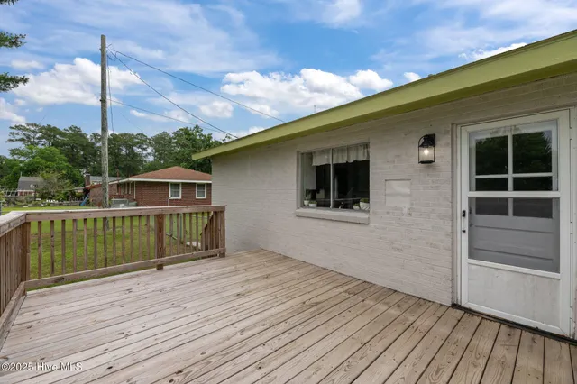 $235,000 | 210 Glenburnie Drive, New Bern, NC 28560