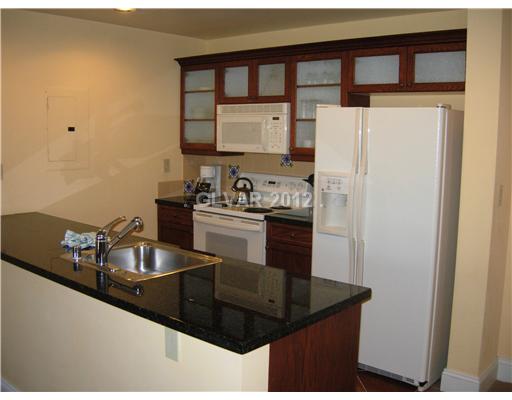30 Strada Di Villaggio, Unit 330 Henderson, NV 89011 - Photo 3 of 15 Kitchen.