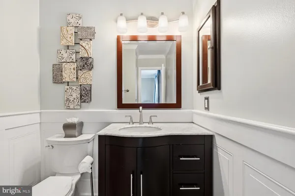 $699,900 | 5 Dudley Court, Sterling, VA 20165