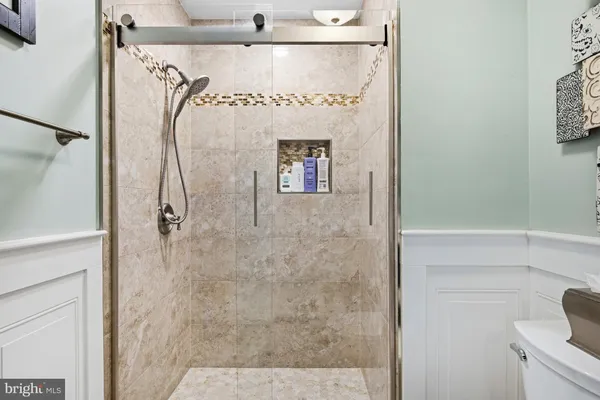 $699,900 | 5 Dudley Court, Sterling, VA 20165