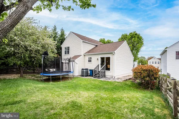 $699,900 | 5 Dudley Court, Sterling, VA 20165