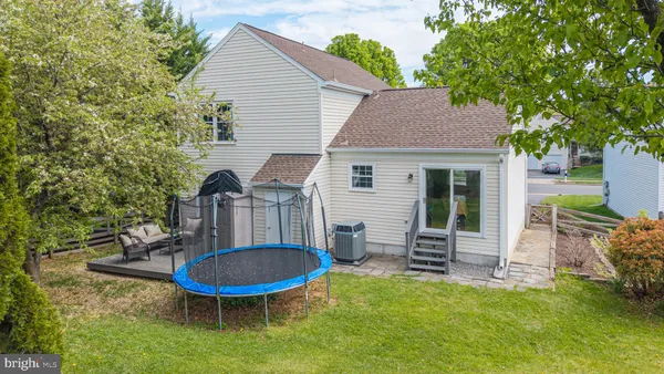 $699,900 | 5 Dudley Court, Sterling, VA 20165