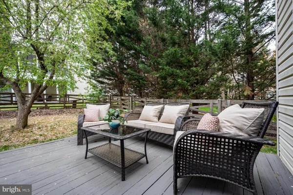 $699,900 | 5 Dudley Court, Sterling, VA 20165
