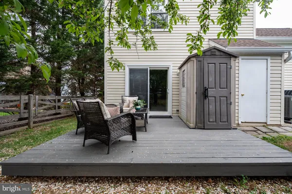 $699,900 | 5 Dudley Court, Sterling, VA 20165