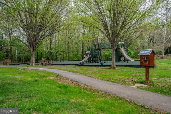$699,900 | 5 Dudley Court, Sterling, VA 20165