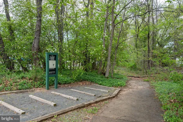 $699,900 | 5 Dudley Court, Sterling, VA 20165