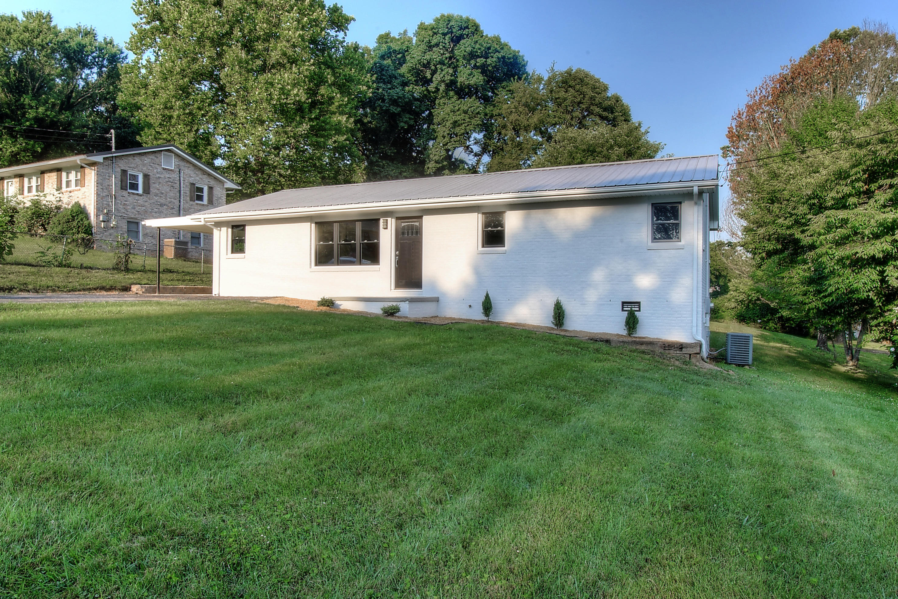 4105 Ranch Road Johnson City, TN 37601 - Photo 1 of 31 DSC_0007_08_09_10_11_12
