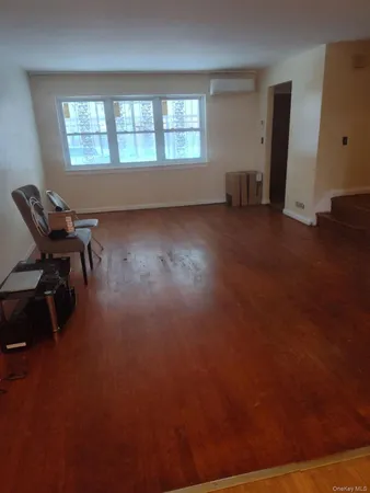 $675,000 | 2009 Chatterton Avenue | Unionport