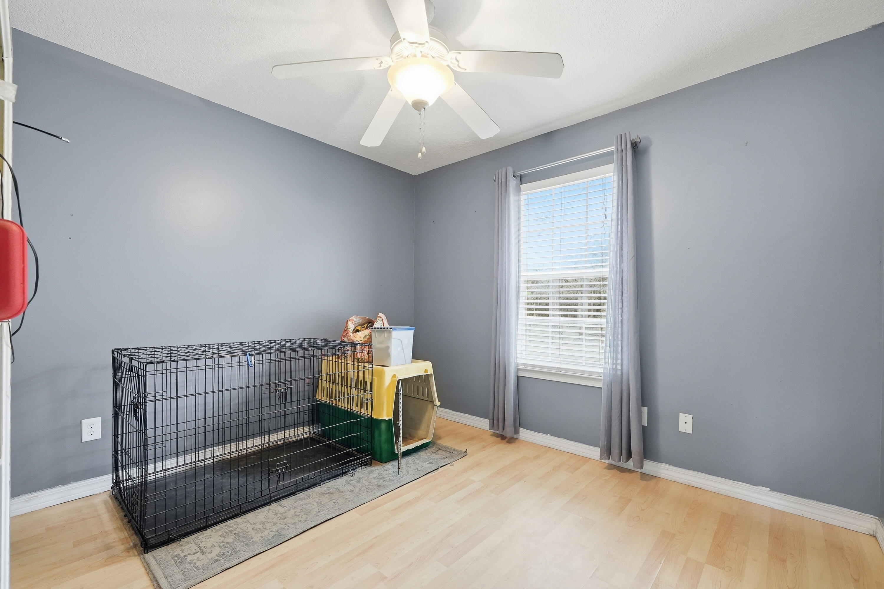 4237 Melton Road Milton, FL 32583 - Photo 30 of 43 a view of room with window