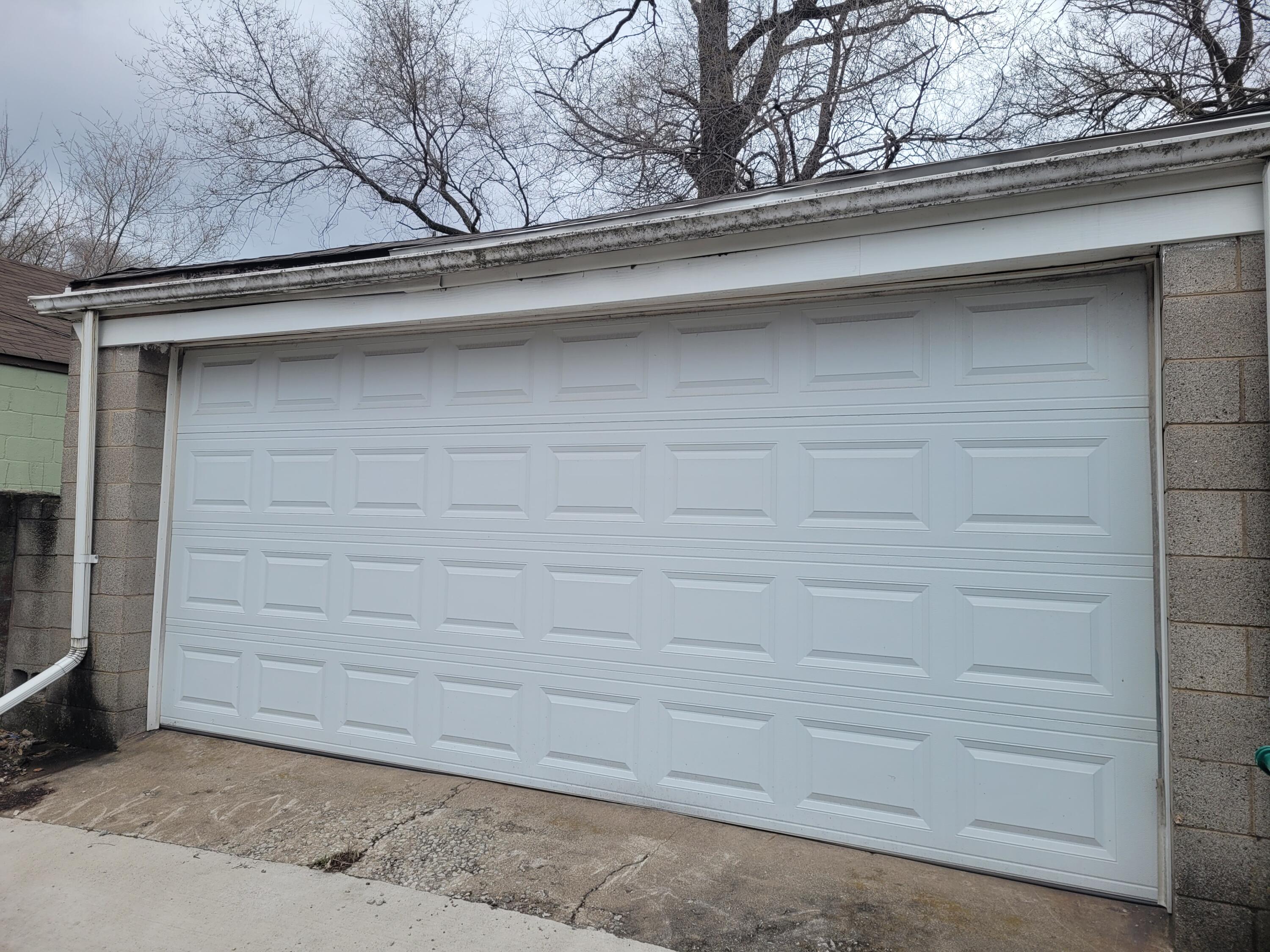 824 Tyler Street Gary, IN 46402 - Photo 14 of 14 a close view of closet