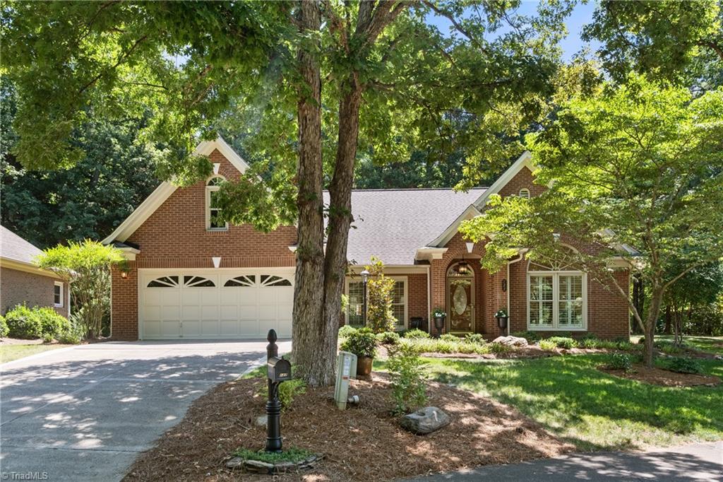 127 Wellesborough Road Winston-Salem, NC 27104 - Photo 2 of 50 Front Porch