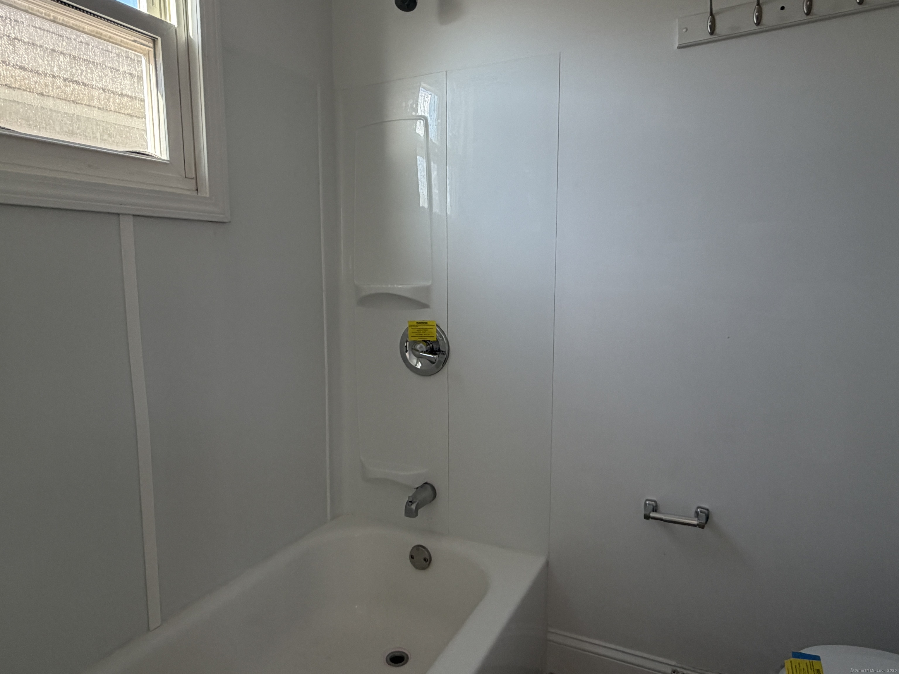 303 Central Avenue Norwich, CT 06360 - Photo 21 of 23