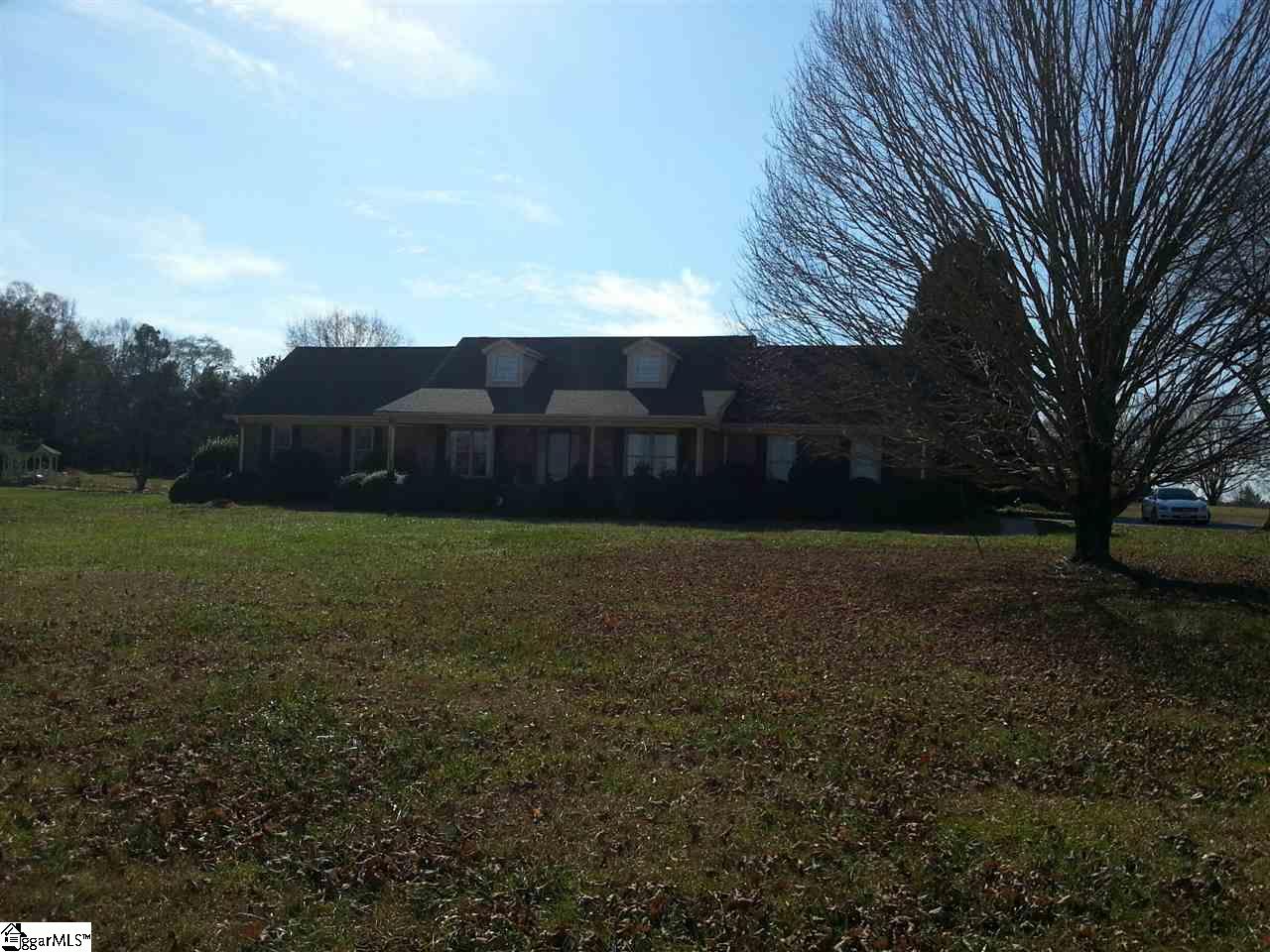 49 Colonial Acres Road Laurens, SC 29360 - Photo 1 of 25