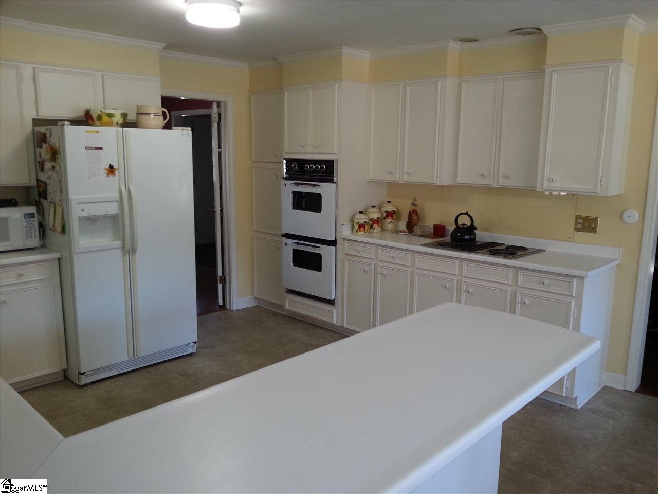 49 Colonial Acres Road Laurens, SC 29360 - Photo 12 of 25