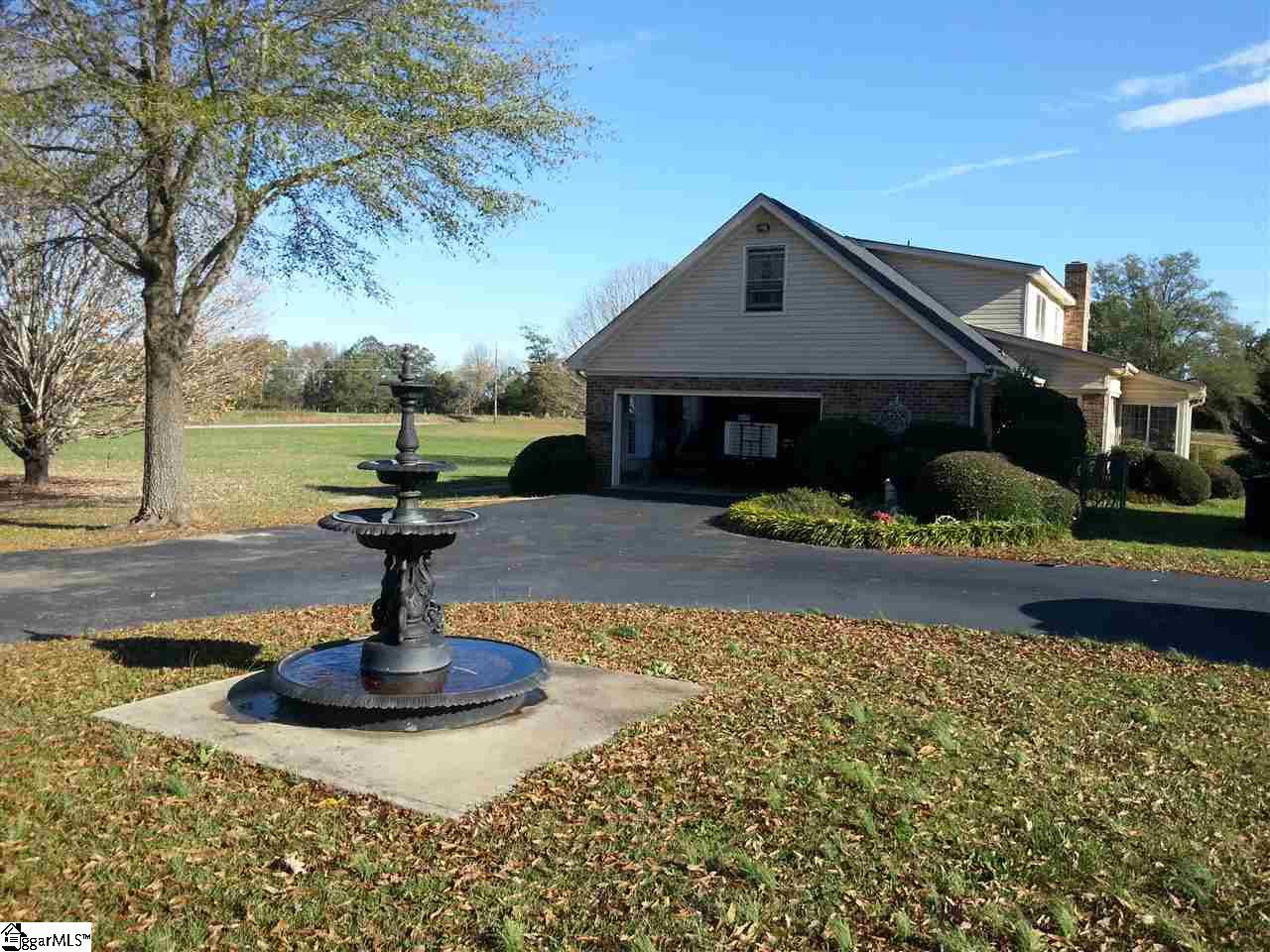 49 Colonial Acres Road Laurens, SC 29360 - Photo 5 of 25