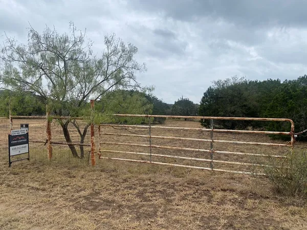 $195,000 | 0 Cr 425 Reagan Wells, Uvalde, TX 78801