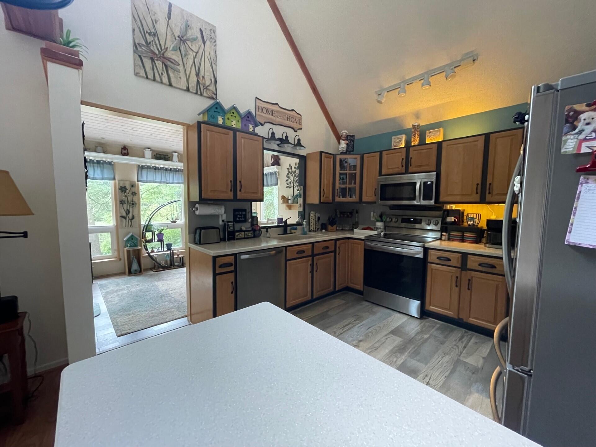 181 South Taylor Road Branch, MI 49402 - Photo 7 of 67 3