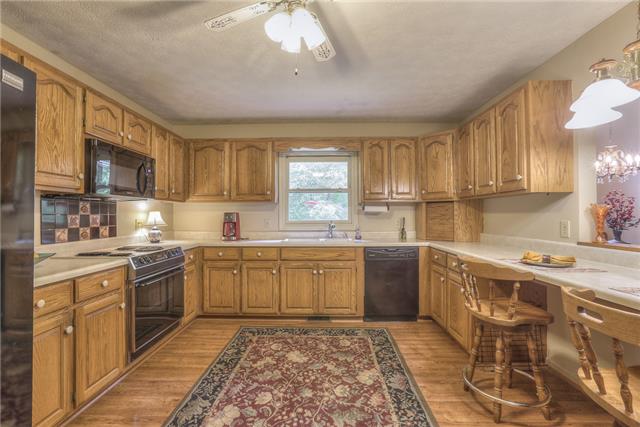 911 Beckwith Road Mount Juliet, TN 37122 - Photo 7 of 20