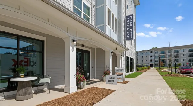 $1,361 | 5120 77 Center Drive, Unit 1A 2, Charlotte, NC 28217