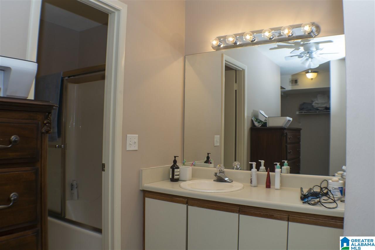 104 Paradise Isle, Unit 104 Riverside, AL 35135 - Photo 20 of 37