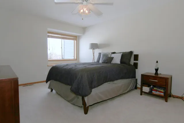 $269,900 | 7337 Bond Way, Unit 18, Inver Grove Heights, MN 55076