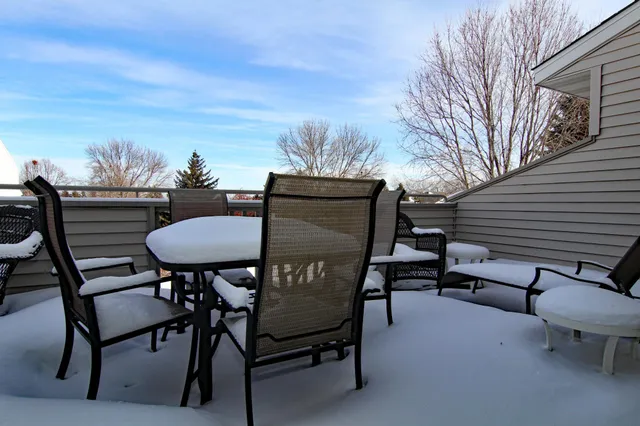 $269,900 | 7337 Bond Way, Unit 18, Inver Grove Heights, MN 55076