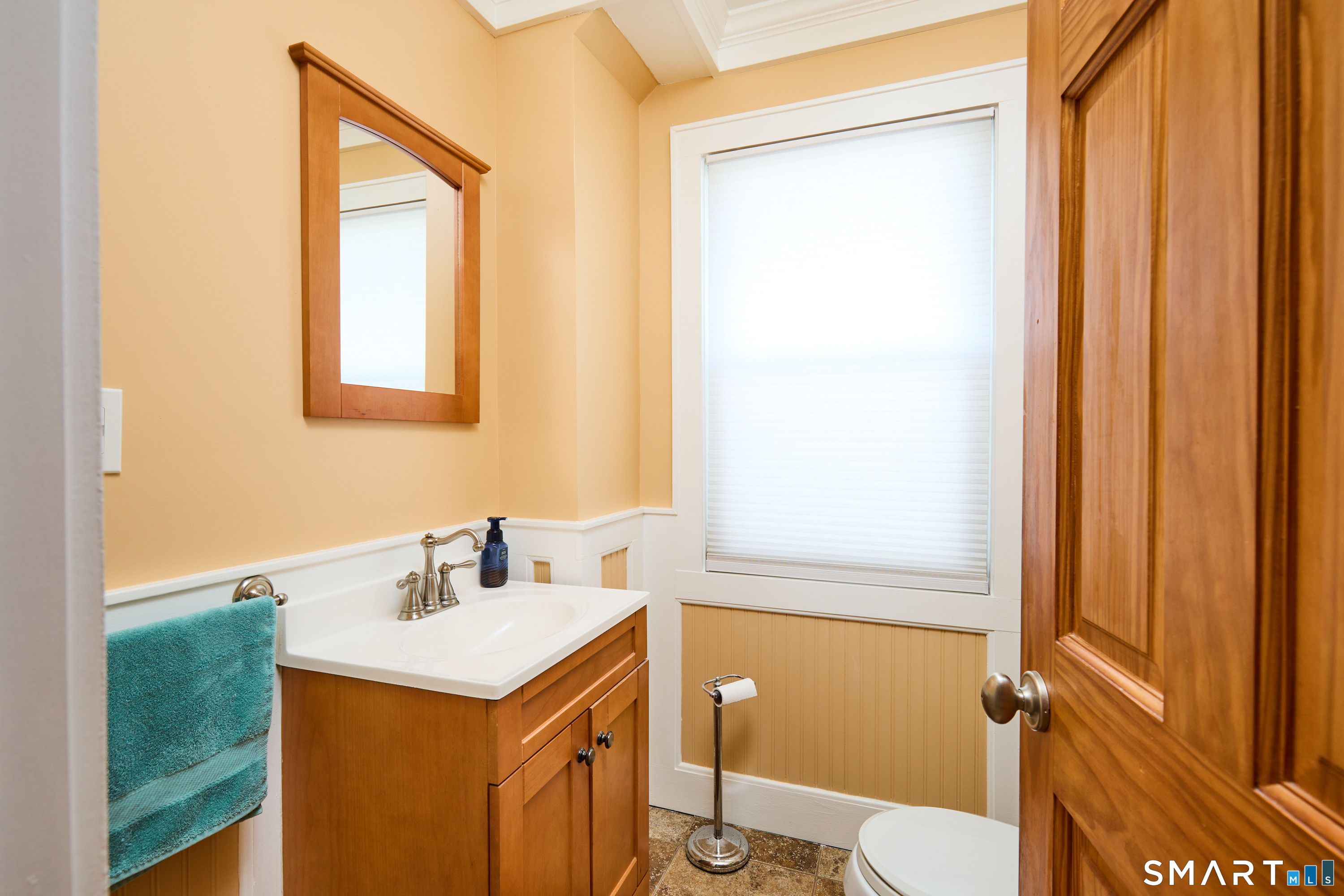 35 Querida Street Bridgeport, CT 06604 - Photo 37 of 40