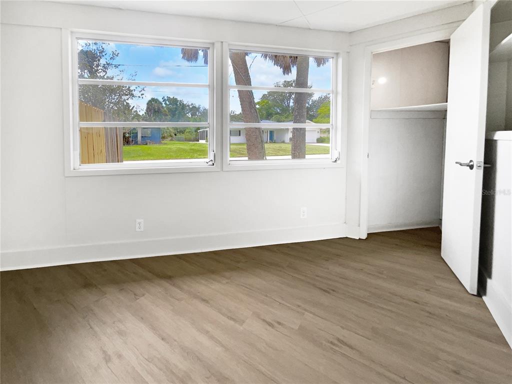 1427 East Gate Drive Venice, FL 34285 - Photo 13 of 30