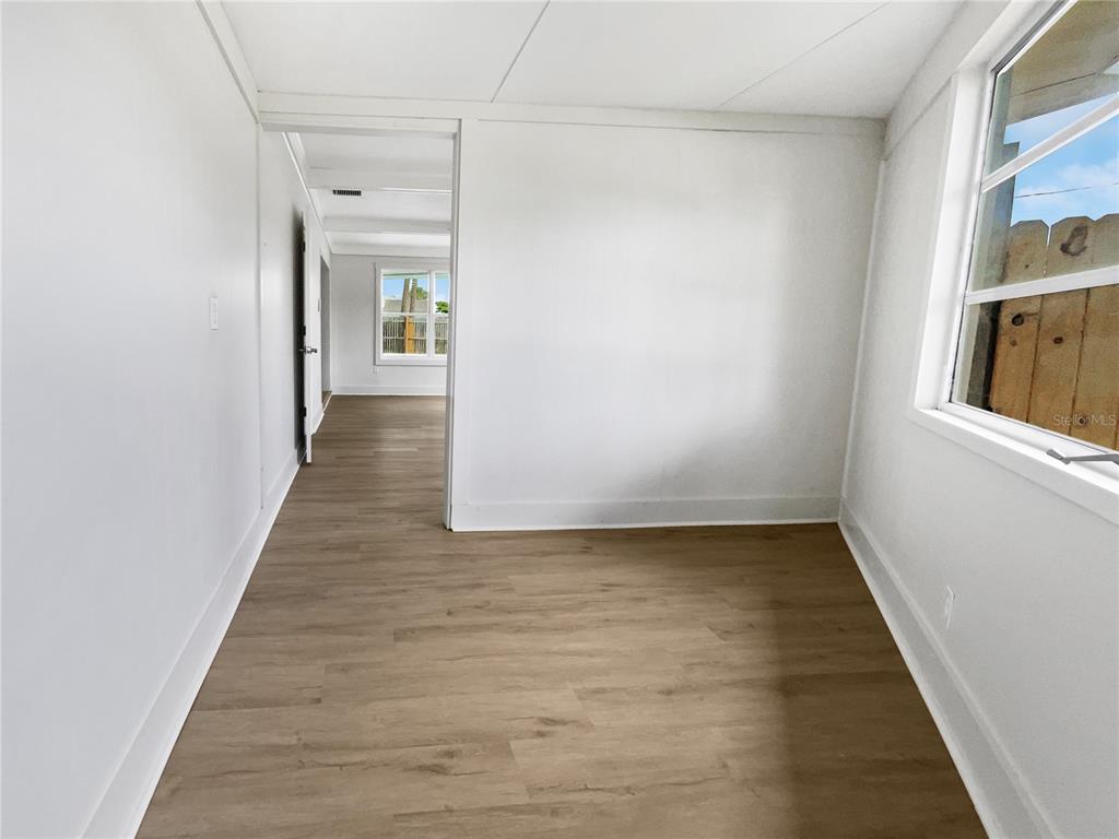 1427 East Gate Drive Venice, FL 34285 - Photo 14 of 30