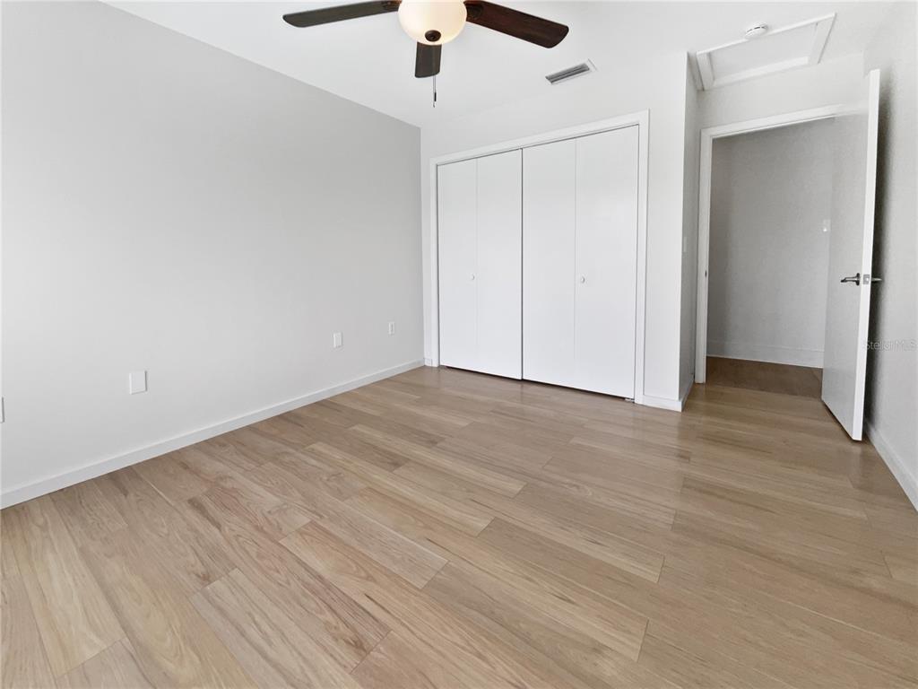 1427 East Gate Drive Venice, FL 34285 - Photo 5 of 30