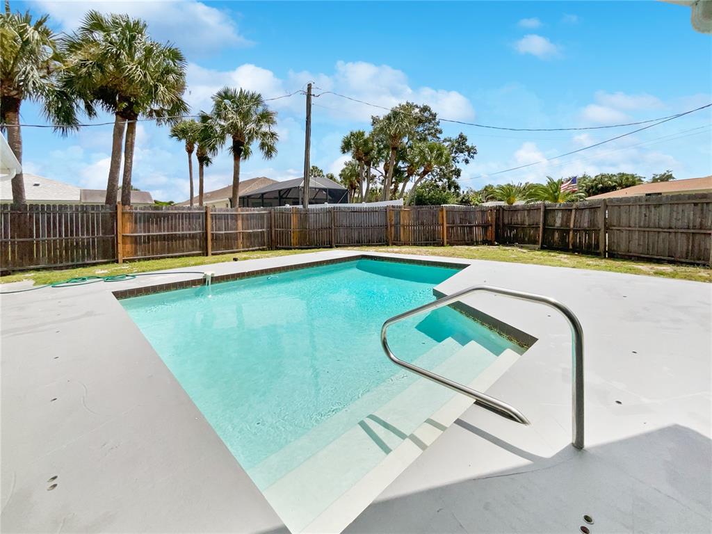 1427 East Gate Drive Venice, FL 34285 - Photo 8 of 30